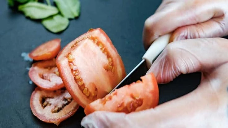 Cutting a tomato